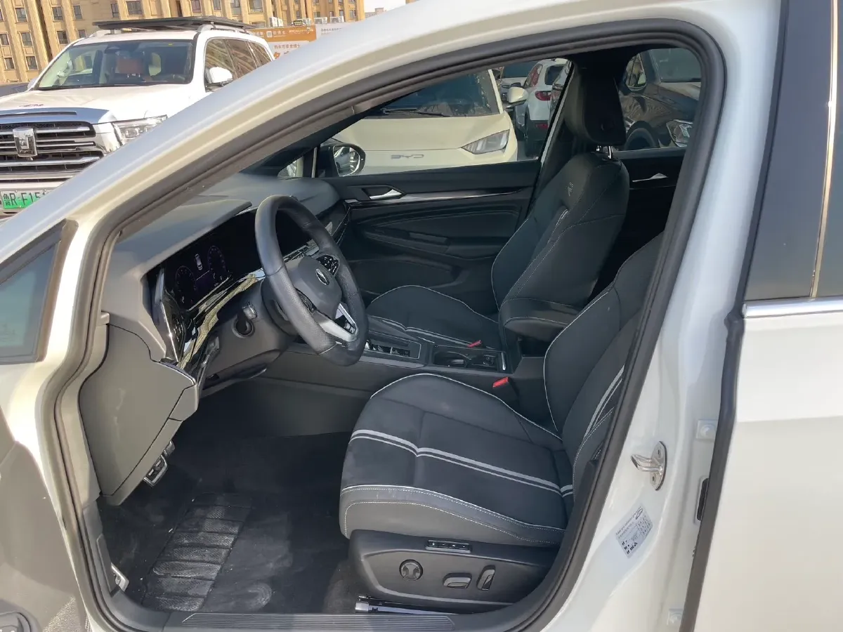 2021 Volkswagen Golf 1.4T 150HP L4 7DCT,autocango,china used car exporter,china ev exporter,chinese used car exporter,chinese used ev exporter
