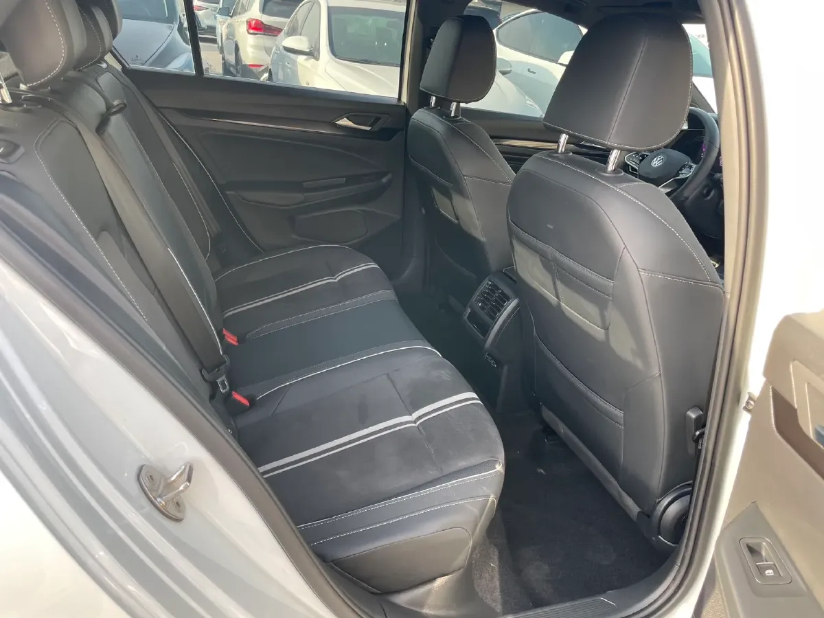 2021 Volkswagen Golf 1.4T 150HP L4 7DCT,autocango,china used car exporter,china ev exporter,chinese used car exporter,chinese used ev exporter