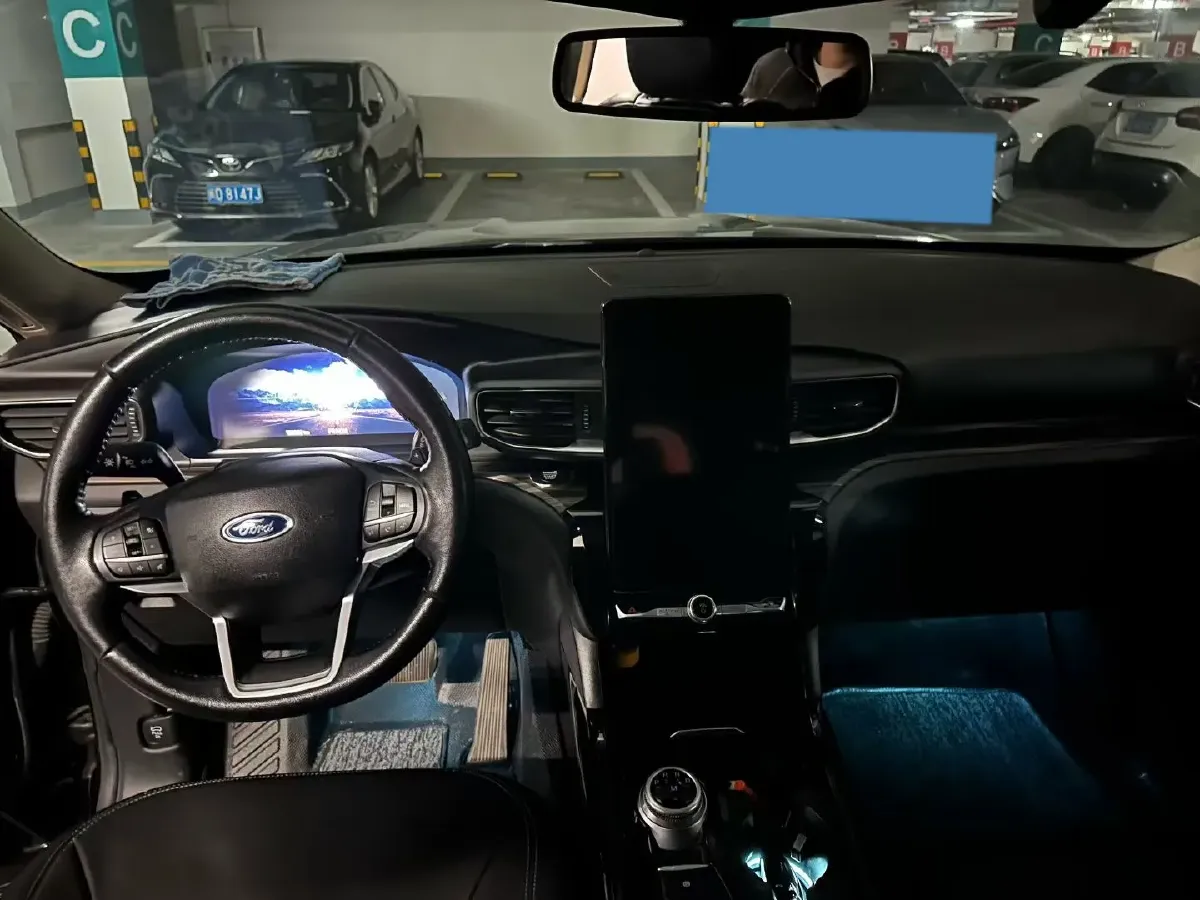2020 Ford Explorer 2.3T 276HP L4 10AT,autocango,china used car exporter,china ev exporter,chinese used car exporter,chinese used ev exporter