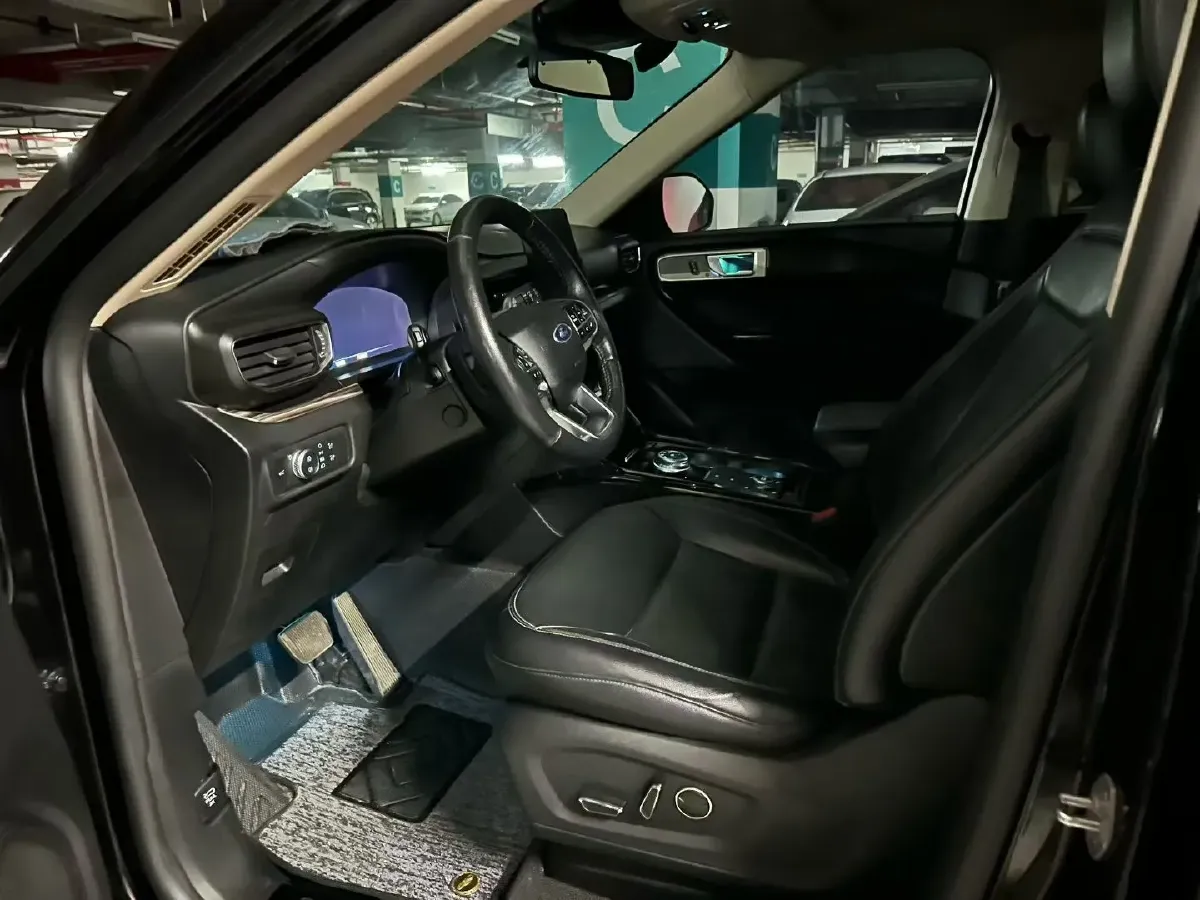 2020 Ford Explorer 2.3T 276HP L4 10AT,autocango,china used car exporter,china ev exporter,chinese used car exporter,chinese used ev exporter