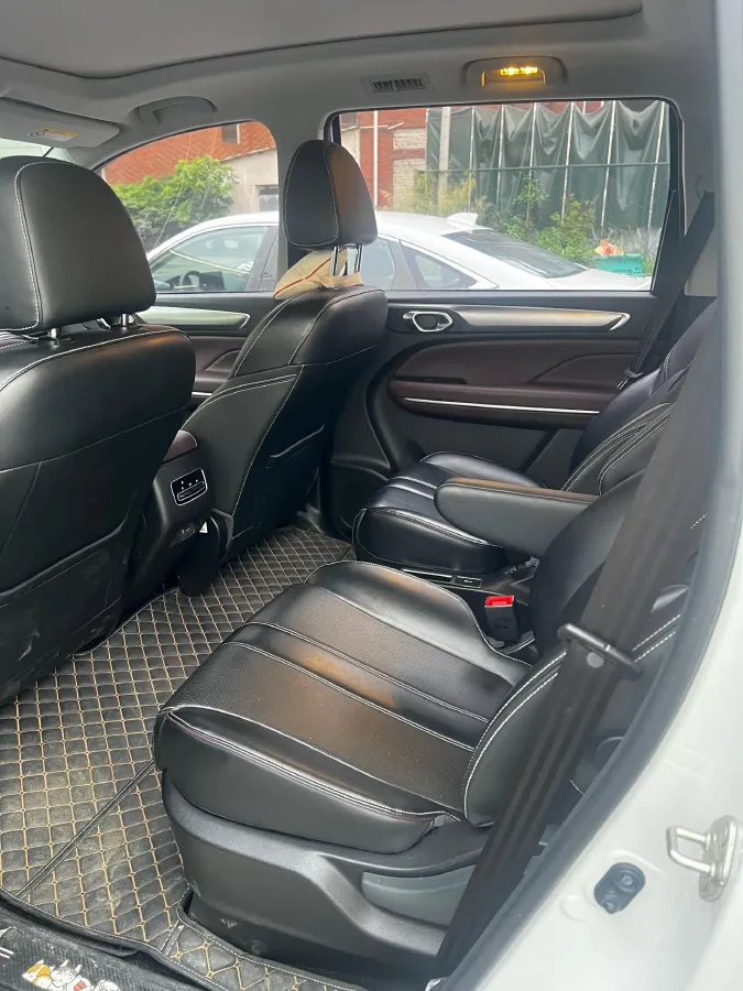 2023 GAC Trumpchi M6 1.5T 177HP L4 7DCT,autocango,china used car exporter,china ev exporter,chinese used car exporter,chinese used ev exporter
