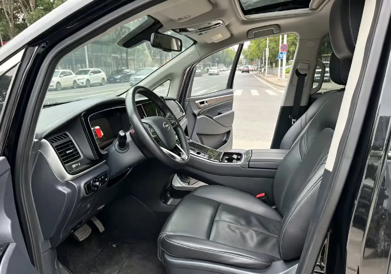 2021 GAC Trumpchi M8 2.0T 252HP L4 8AT,autocango,china used car exporter,china ev exporter,chinese used car exporter,chinese used ev exporter