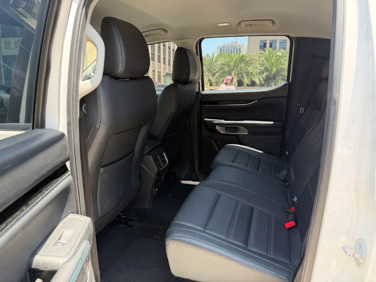 2023 Ford Ranger 2.3T 258HP L4 8AT,autocango,china used car exporter,china ev exporter,chinese used car exporter,chinese used ev exporter