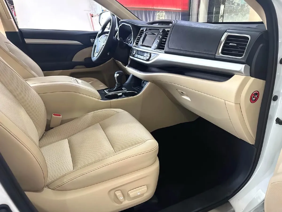 2018 Toyota Highlander 2.0T 220HP L4 6AT,autocango,china used car exporter,china ev exporter,chinese used car exporter,chinese used ev exporter
