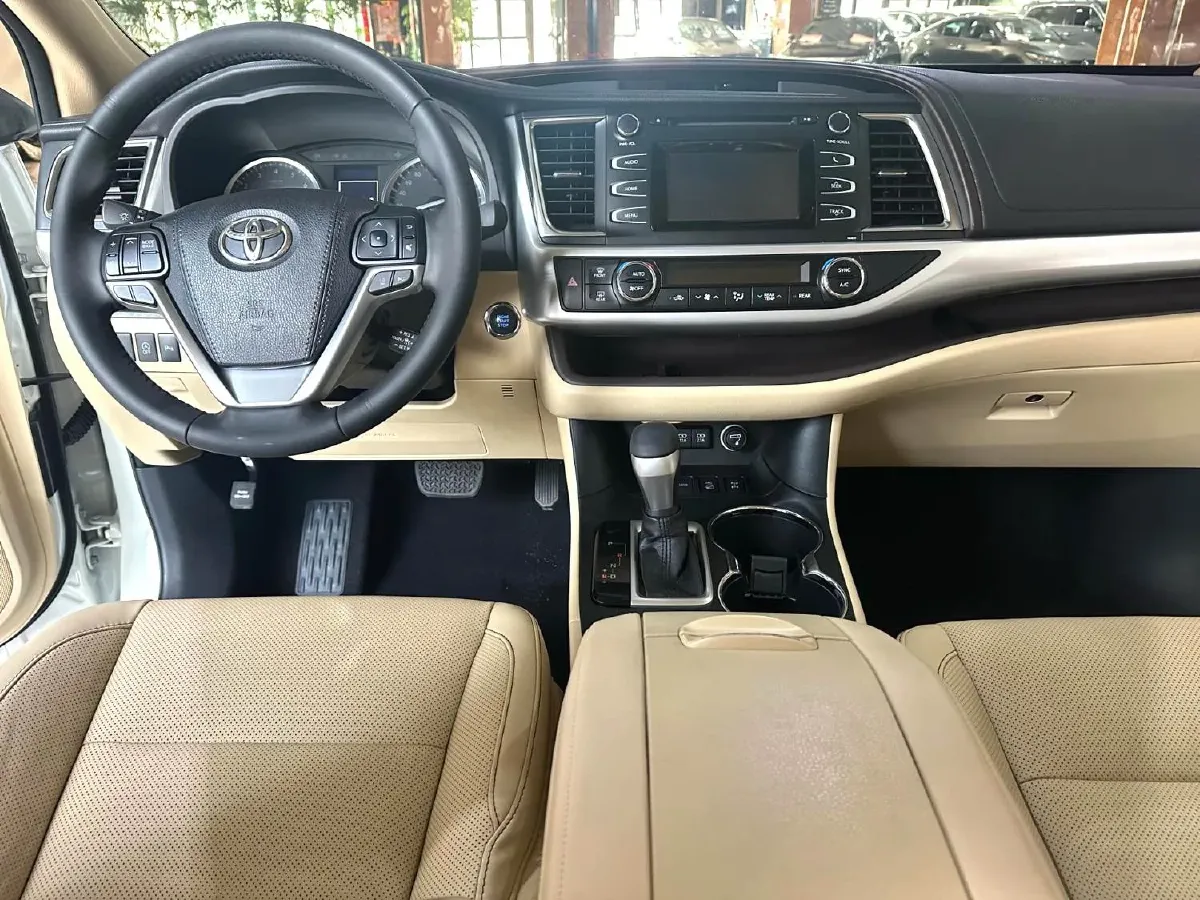 2018 Toyota Highlander 2.0T 220HP L4 6AT,autocango,china used car exporter,china ev exporter,chinese used car exporter,chinese used ev exporter