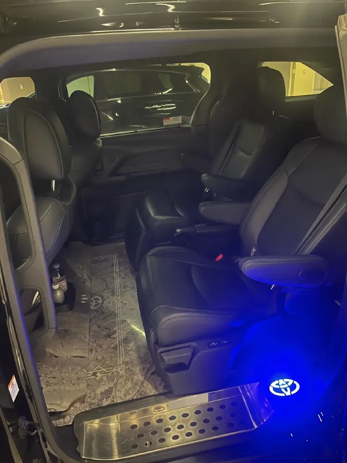 2021 Toyota Sienna 2.5L 192HP L4 E-CVT Hybrid,autocango,china used car exporter,china ev exporter,chinese used car exporter,chinese used ev exporter