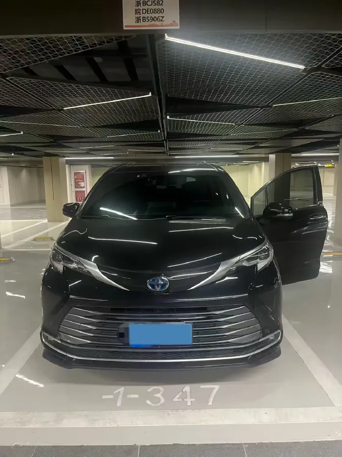 2021 Toyota Sienna 2.5L 192HP L4 E-CVT Hybrid,autocango,china used car exporter,china ev exporter,chinese used car exporter,chinese used ev exporter