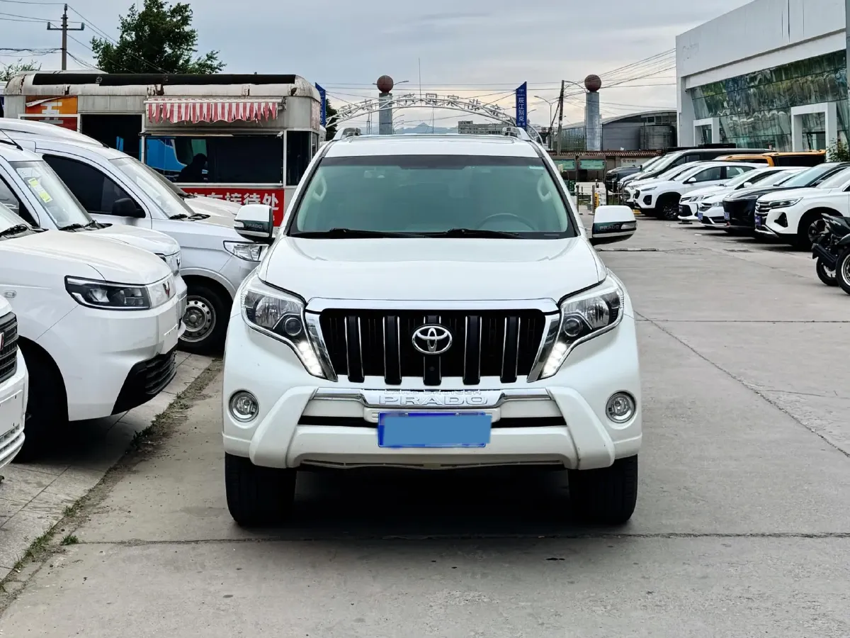 2017 Toyota Corolla 1.2T 116HP L4 6MT,autocango,china used car exporter,china ev exporter,chinese used car exporter,chinese used ev exporter