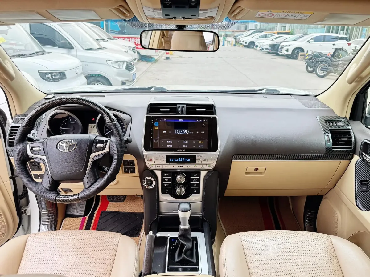 2017 Toyota Corolla 1.2T 116HP L4 6MT,autocango,china used car exporter,china ev exporter,chinese used car exporter,chinese used ev exporter