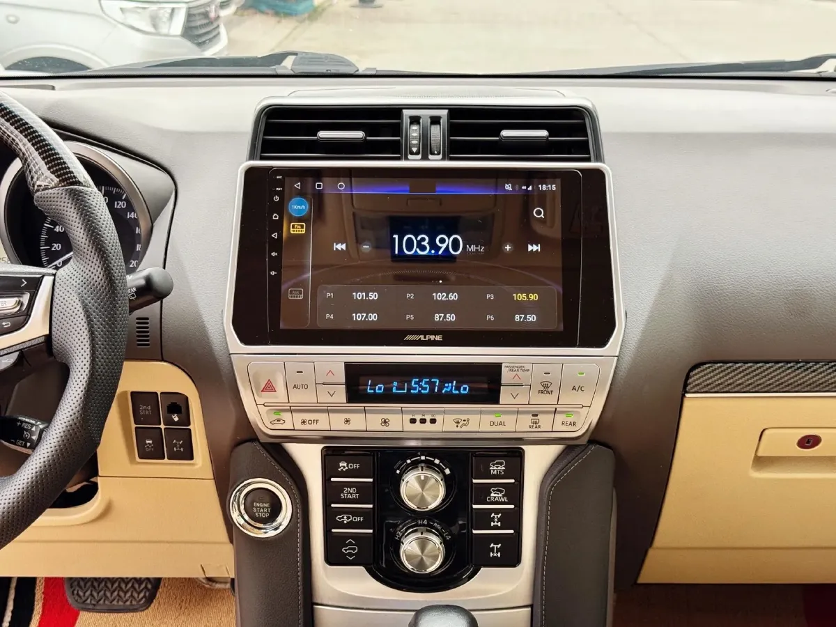 2017 Toyota Corolla 1.2T 116HP L4 6MT,autocango,china used car exporter,china ev exporter,chinese used car exporter,chinese used ev exporter