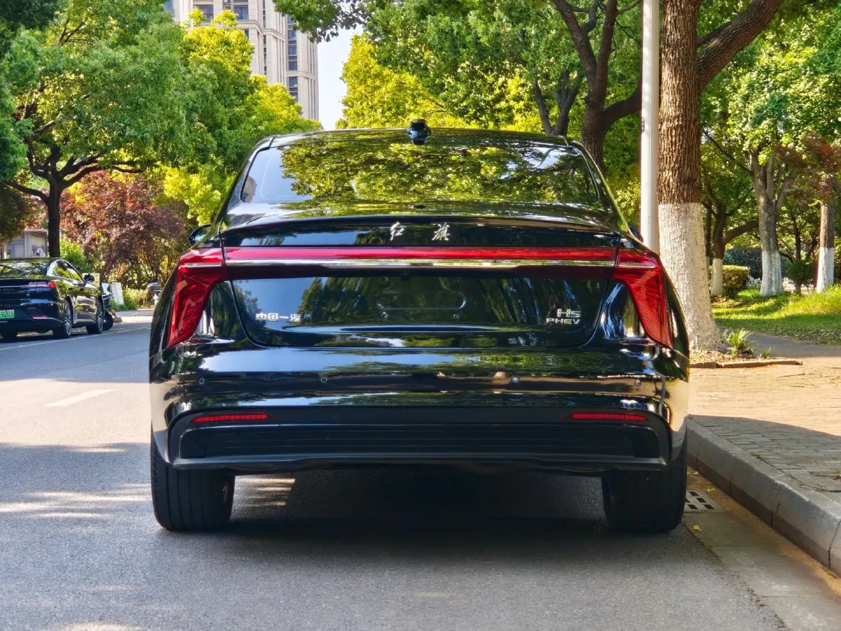 2025 HongQi H5 1.5T 150HP L4 1DHT PHEV,autocango,china used car exporter,china ev exporter,chinese used car exporter,chinese used ev exporter