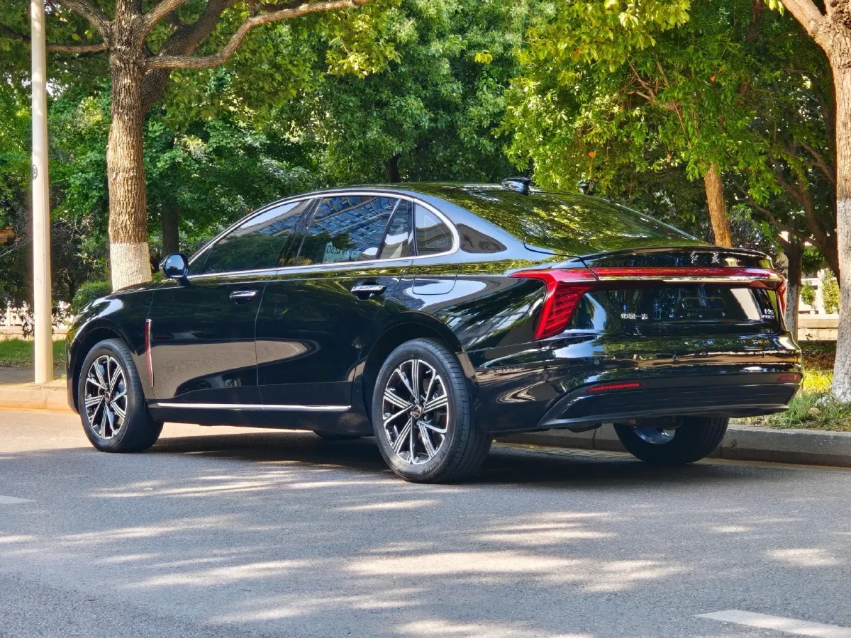 2025 HongQi H5 1.5T 150HP L4 1DHT PHEV,autocango,china used car exporter,china ev exporter,chinese used car exporter,chinese used ev exporter