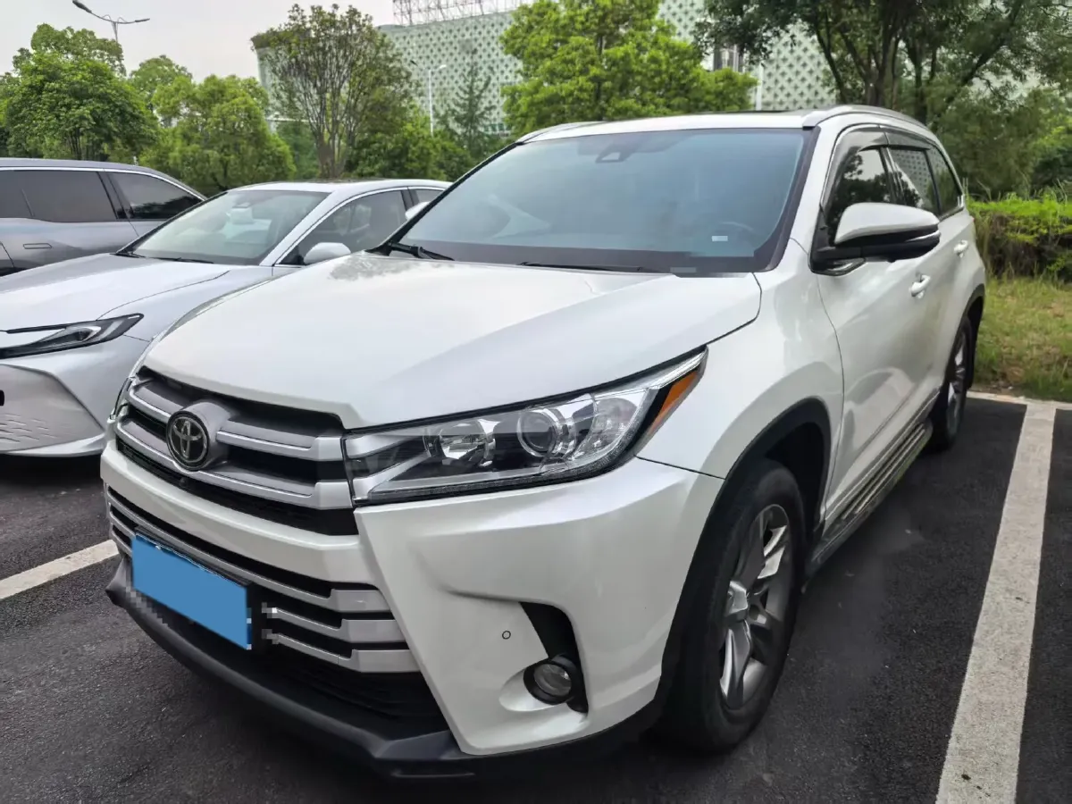 2018 Toyota Highlander 2.0T 220HP L4 6AT,autocango,china used car exporter,china ev exporter,chinese used car exporter,chinese used ev exporter