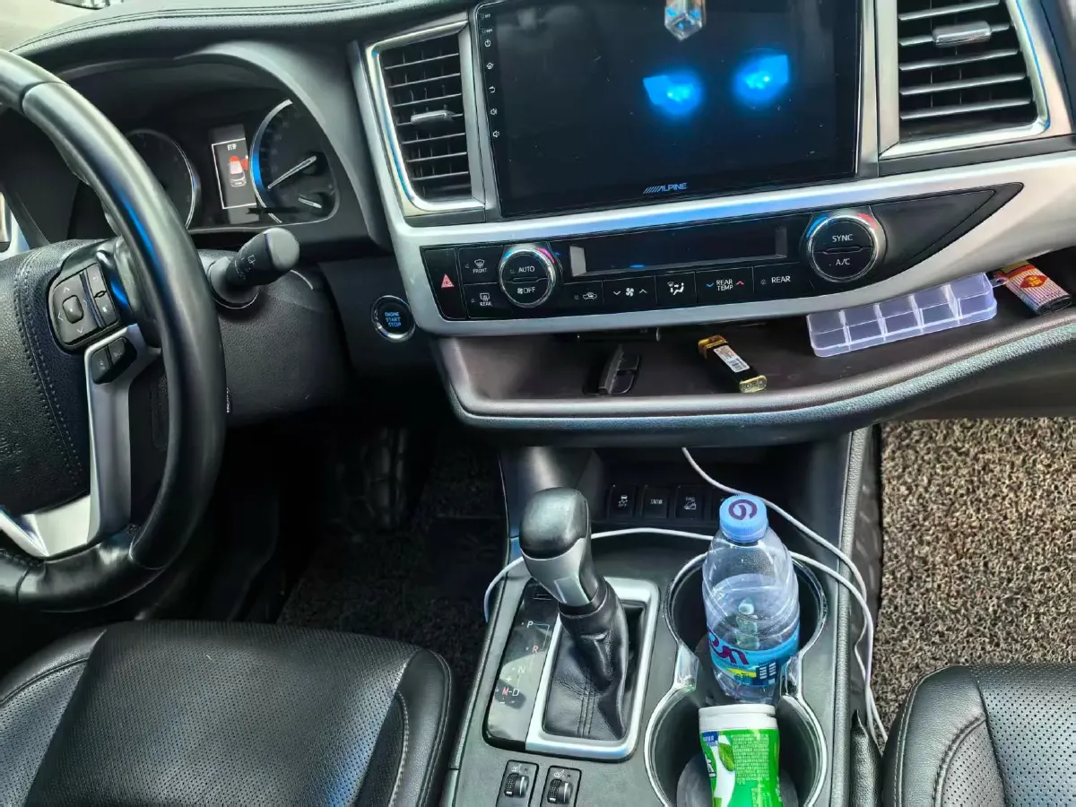 2018 Toyota Highlander 2.0T 220HP L4 6AT,autocango,china used car exporter,china ev exporter,chinese used car exporter,chinese used ev exporter