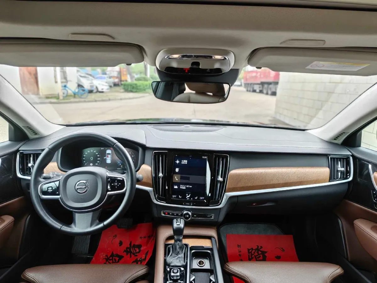 2020 Volvo S90 2.0T 254HP L4 8AT,autocango,china used car exporter,china ev exporter,chinese used car exporter,chinese used ev exporter