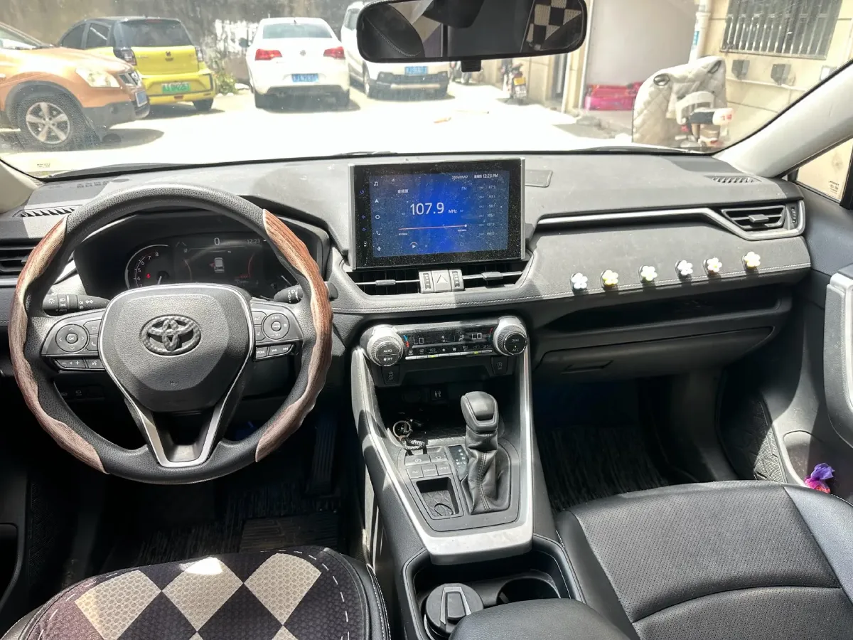 2021 Toyota RAV4 2.0L 171HP L4 CVT,autocango,china used car exporter,china ev exporter,chinese used car exporter,chinese used ev exporter