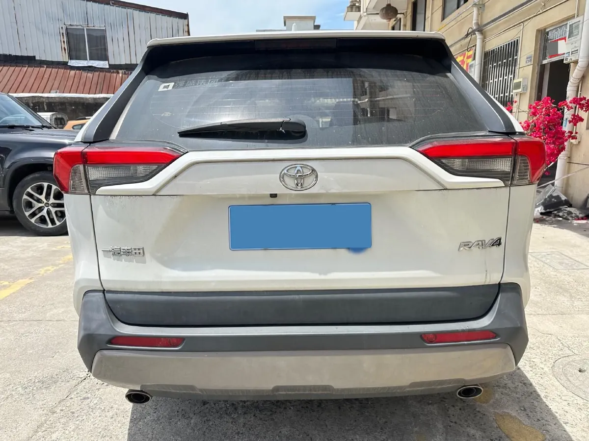2021 Toyota RAV4 2.0L 171HP L4 CVT,autocango,china used car exporter,china ev exporter,chinese used car exporter,chinese used ev exporter