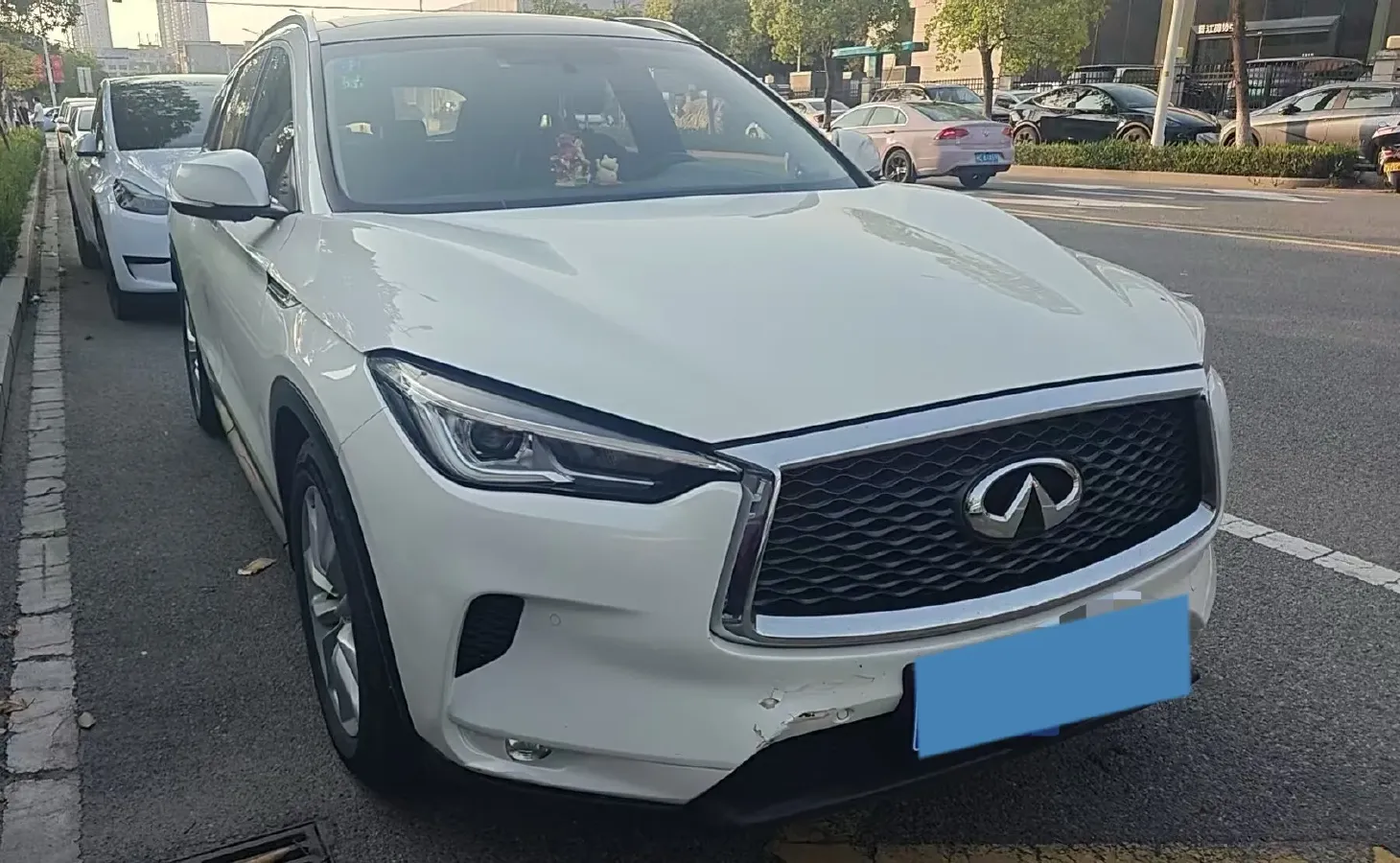 2018 Infiniti QX30 2.0T 211HP L4 7DCT,autocango,china used car exporter,china ev exporter,chinese used car exporter,chinese used ev exporter