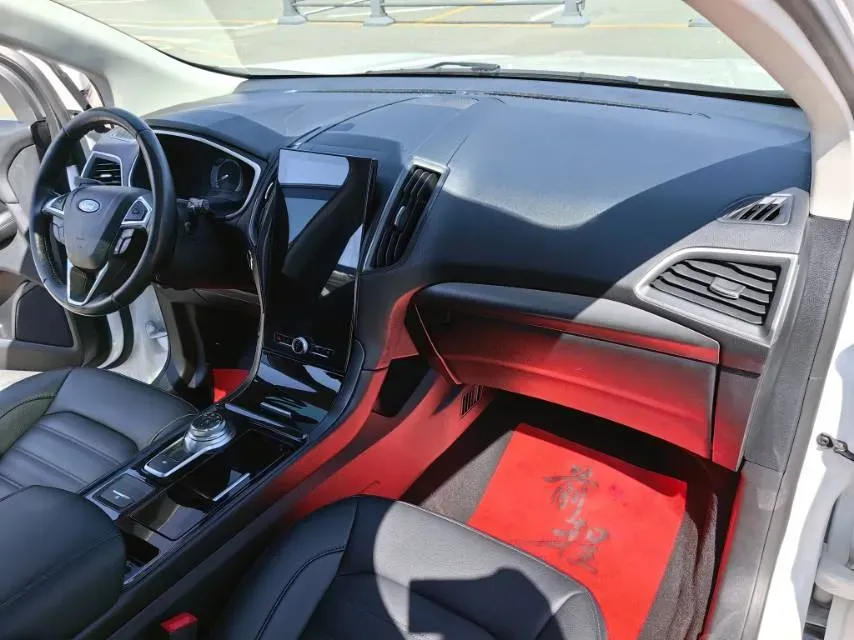 2021 Ford Edge 2.0T 245HP L4 8AT,autocango,china used car exporter,china ev exporter,chinese used car exporter,chinese used ev exporter