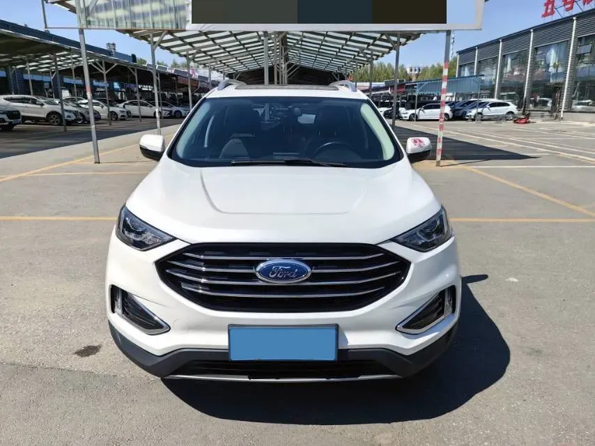 2021 Ford Edge 2.0T 245HP L4 8AT,autocango,china used car exporter,china ev exporter,chinese used car exporter,chinese used ev exporter