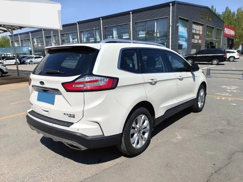 2021 Ford Edge 2.0T 245HP L4 8AT,autocango,china used car exporter,china ev exporter,chinese used car exporter,chinese used ev exporter