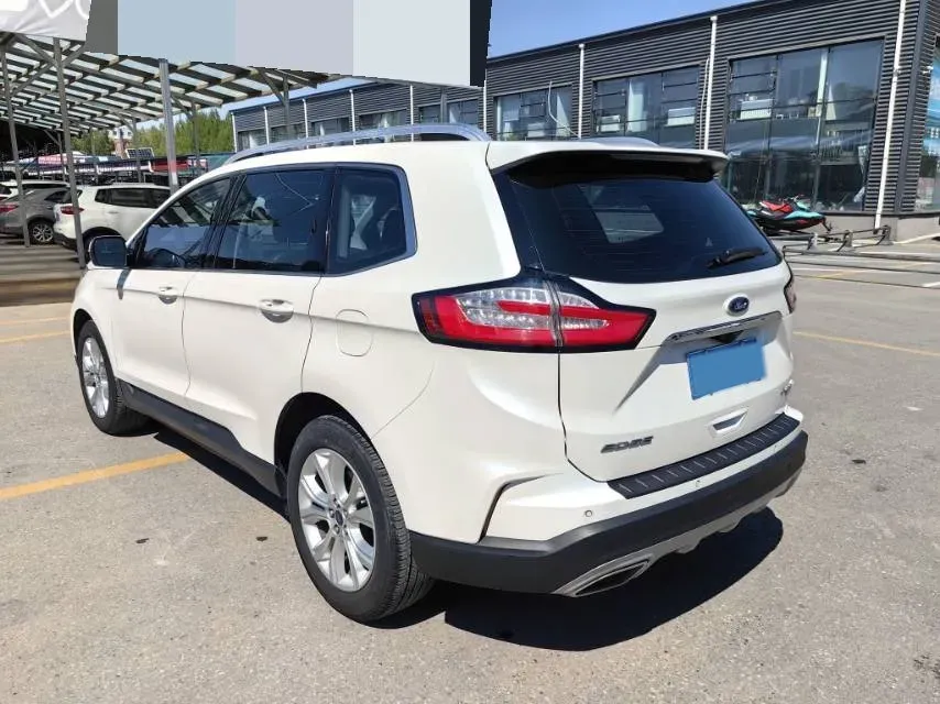 2021 Ford Edge 2.0T 245HP L4 8AT,autocango,china used car exporter,china ev exporter,chinese used car exporter,chinese used ev exporter