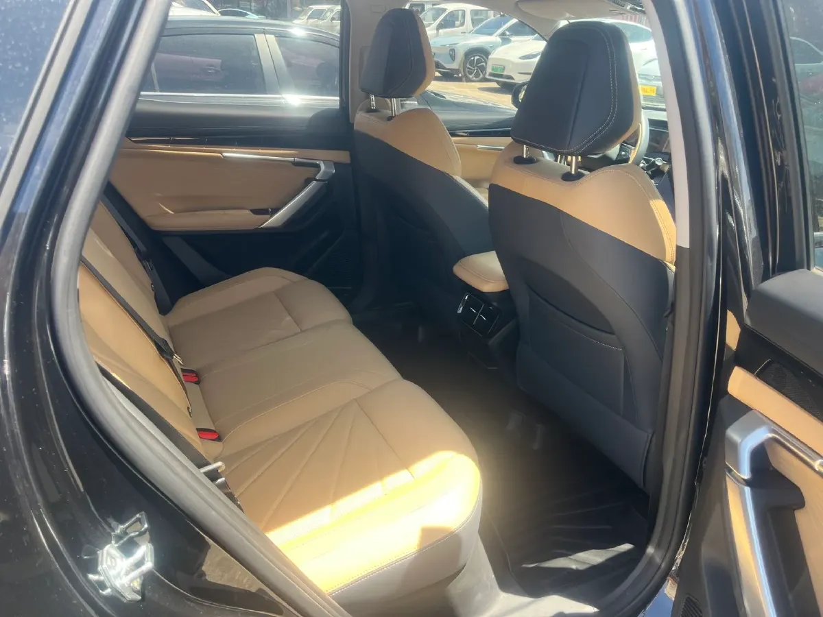 2023 Geely StarRay 1.5T 181HP L4 7DCT,autocango,china used car exporter,china ev exporter,chinese used car exporter,chinese used ev exporter