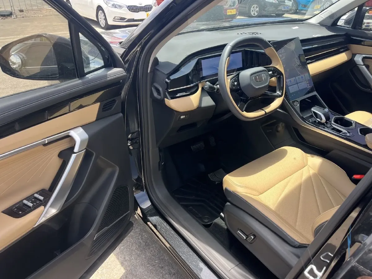2023 Geely StarRay 1.5T 181HP L4 7DCT,autocango,china used car exporter,china ev exporter,chinese used car exporter,chinese used ev exporter