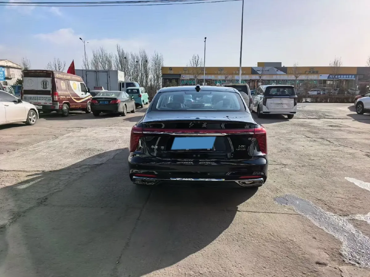 2025 HongQi H5 1.5T 169HP L4 1DHT Hybrid,autocango,china used car exporter,china ev exporter,chinese used car exporter,chinese used ev exporter