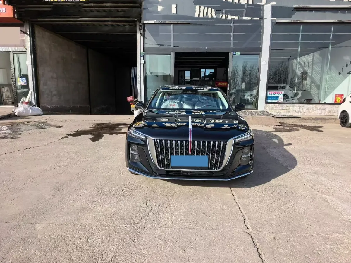 2025 HongQi H5 1.5T 169HP L4 1DHT Hybrid,autocango,china used car exporter,china ev exporter,chinese used car exporter,chinese used ev exporter