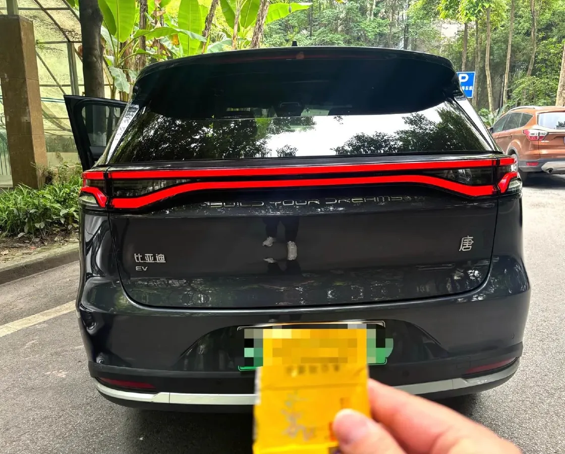 2021 Toyota Wildlander 2.5L 180HP L4 E-CVT PHEV 15.984KWH,autocango,china used car exporter,china ev exporter,chinese used car exporter,chinese used ev exporter