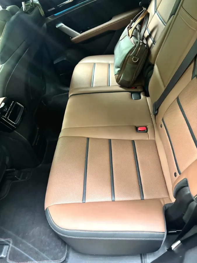 2021 Toyota Wildlander 2.5L 180HP L4 E-CVT PHEV 15.984KWH,autocango,china used car exporter,china ev exporter,chinese used car exporter,chinese used ev exporter