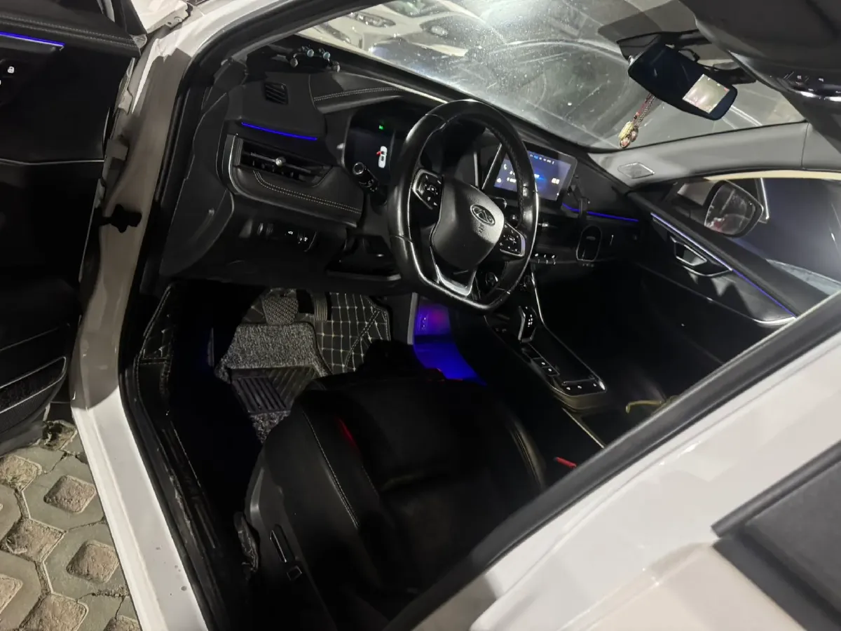 2020 Chery Tiggo 8 1.6T 197HP L4 7DCT,autocango,china used car exporter,china ev exporter,chinese used car exporter,chinese used ev exporter