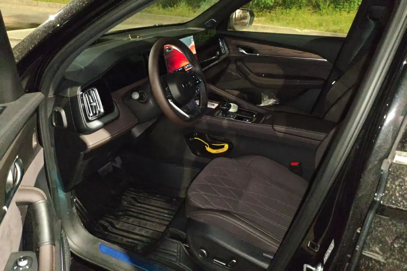 2026 Geely Monjaro 2.0T 272HP L4 8AT,autocango,china used car exporter,china ev exporter,chinese used car exporter,chinese used ev exporter