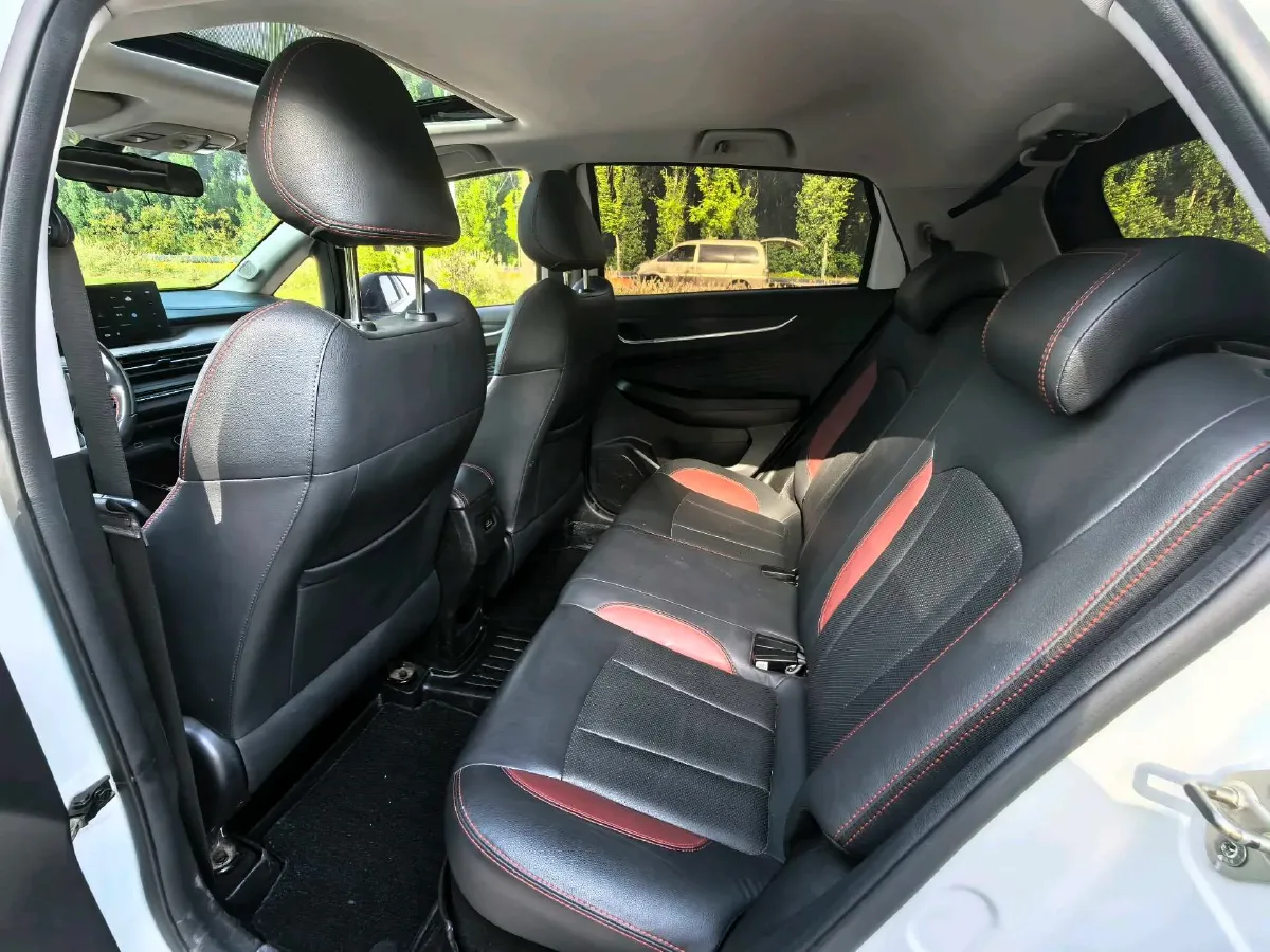 2021 Geely Vision X3 1.5L 109HP L4 CVT,autocango,china used car exporter,china ev exporter,chinese used car exporter,chinese used ev exporter
