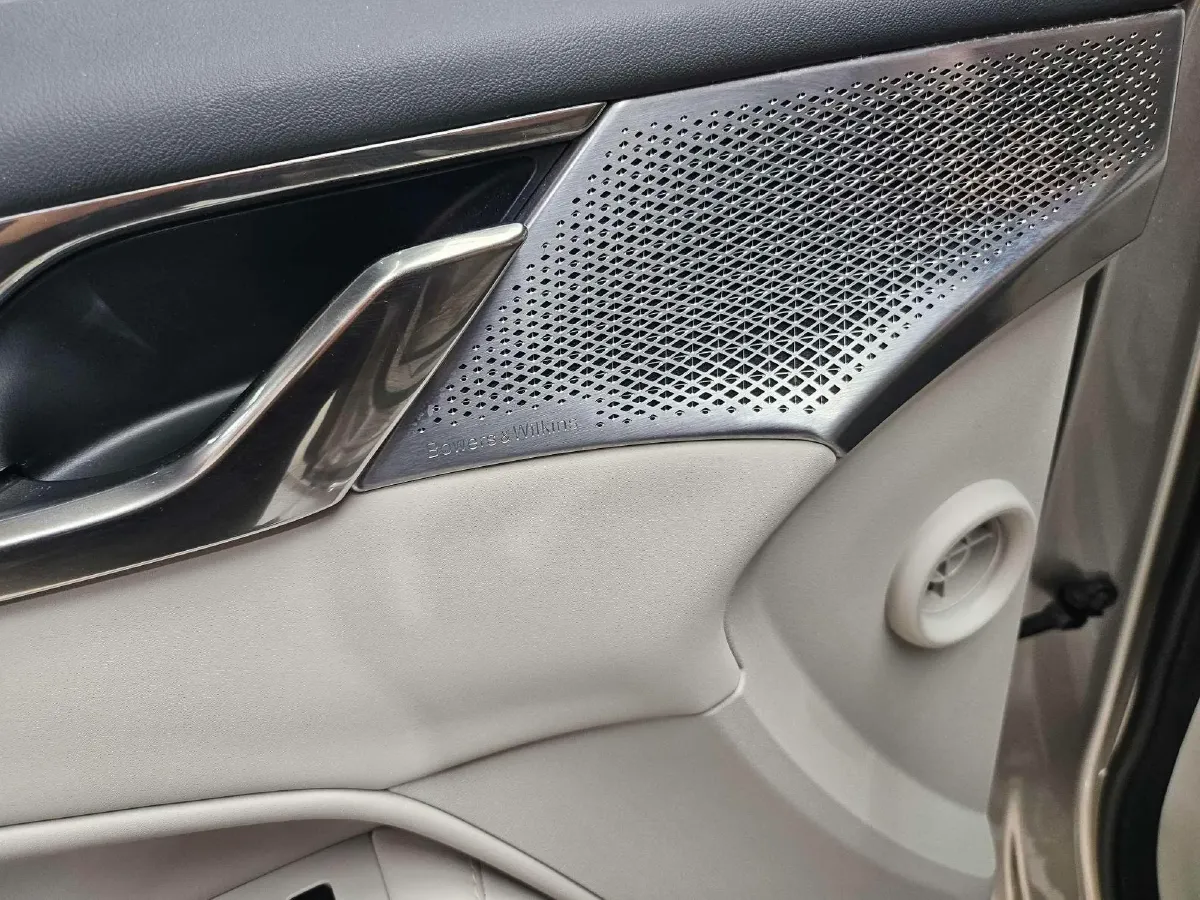2025 Volvo EM90 BEV 116KWH,autocango,china used car exporter,china ev exporter,chinese used car exporter,chinese used ev exporter