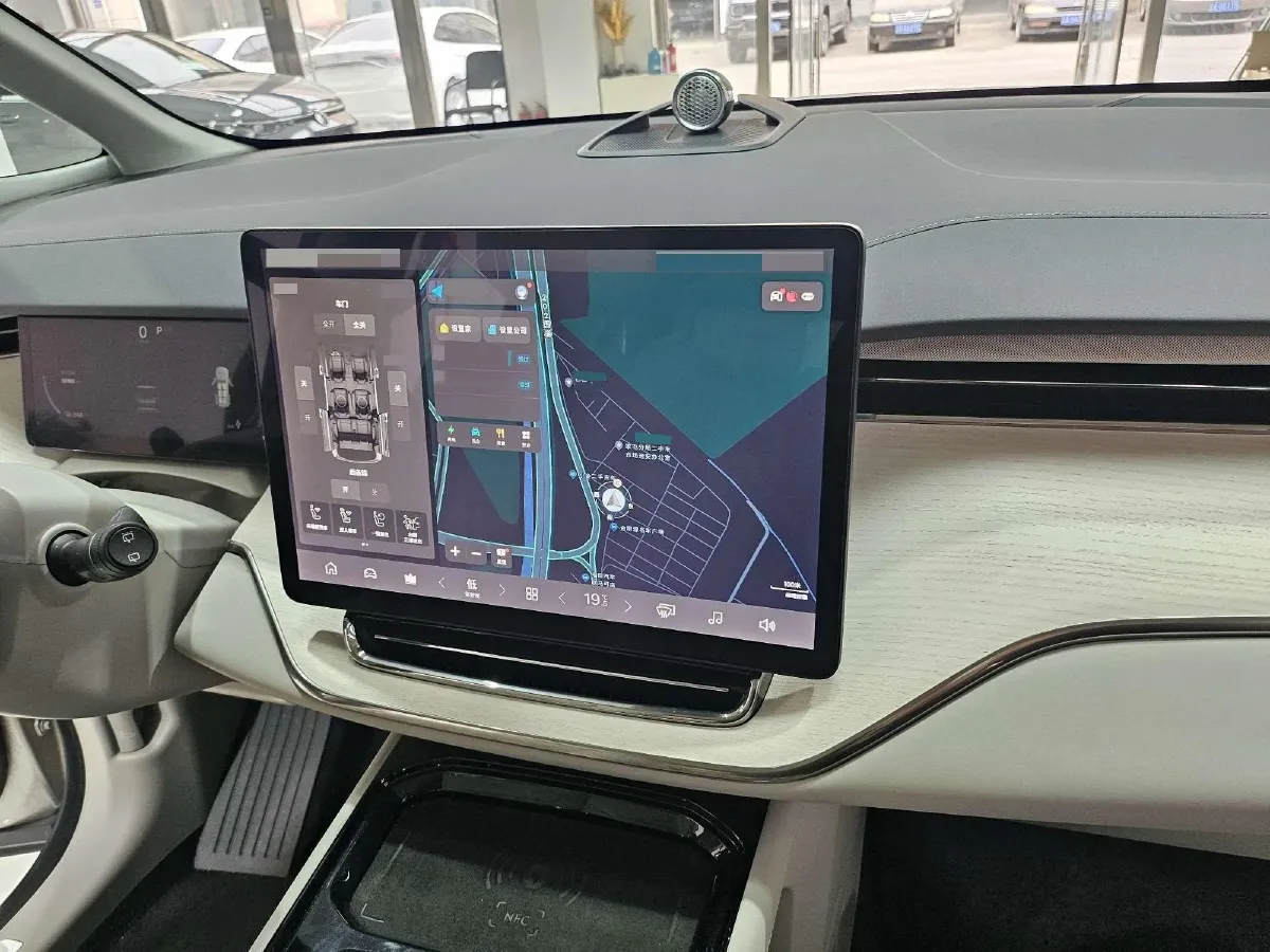2025 Volvo EM90 BEV 116KWH,autocango,china used car exporter,china ev exporter,chinese used car exporter,chinese used ev exporter
