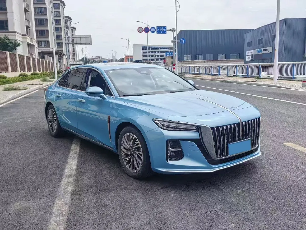 2023 HongQi H5 2.0T 224HP L4 8AT,autocango,china used car exporter,china ev exporter,chinese used car exporter,chinese used ev exporter