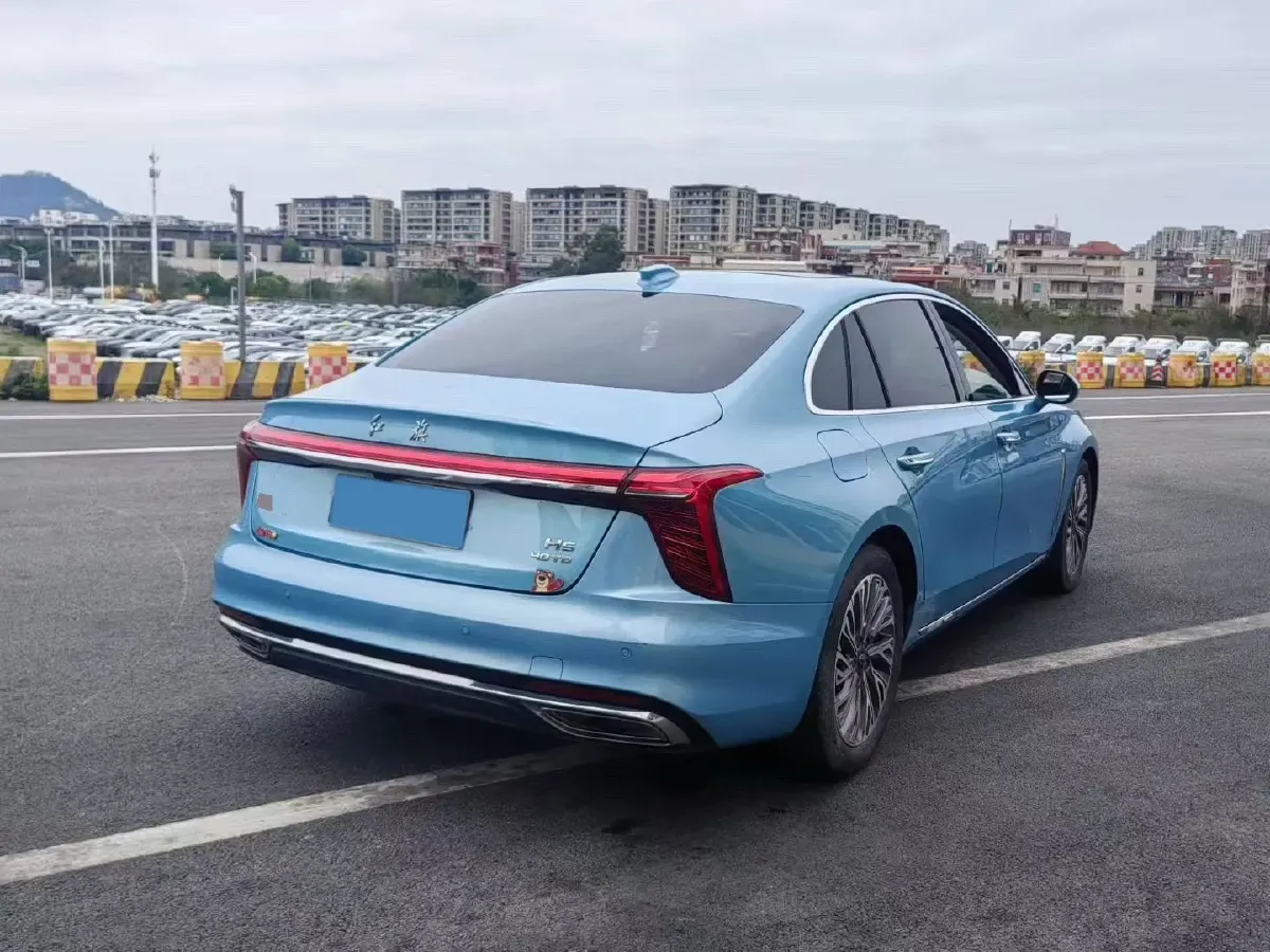 2023 HongQi H5 2.0T 224HP L4 8AT,autocango,china used car exporter,china ev exporter,chinese used car exporter,chinese used ev exporter