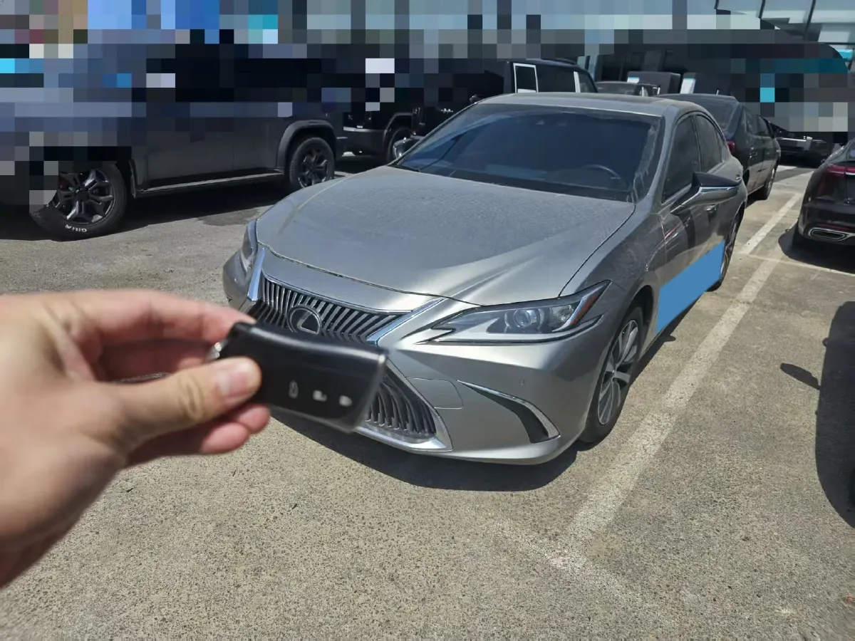 2018 Lexus ES 2.5L 207HP L4 8AT,autocango,china used car exporter,china ev exporter,chinese used car exporter,chinese used ev exporter