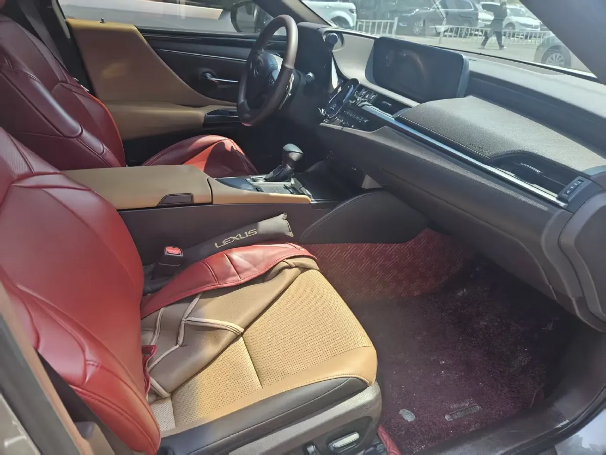 2018 Lexus ES 2.5L 207HP L4 8AT,autocango,china used car exporter,china ev exporter,chinese used car exporter,chinese used ev exporter