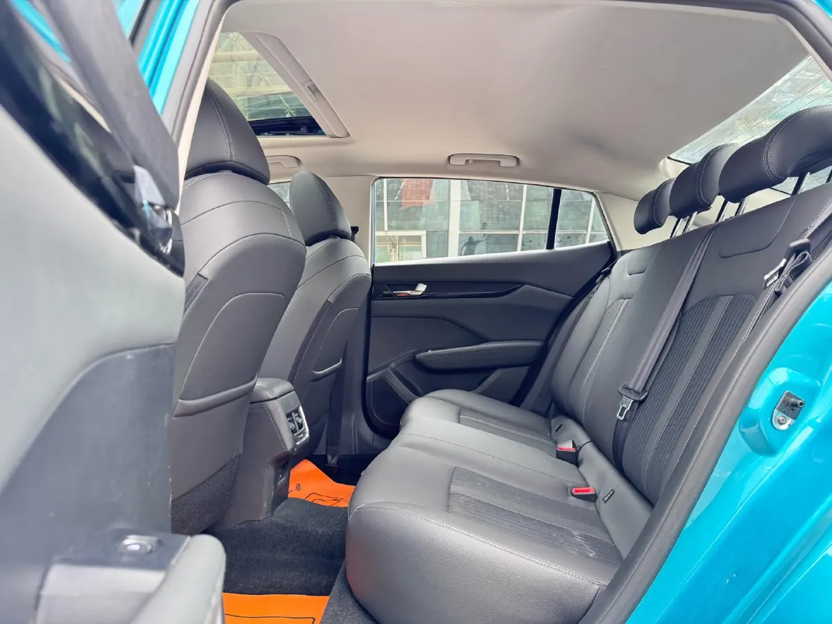 2020 DongFeng Aeolus YiXuan 1.5T 150HP L4 6DCT,autocango,china used car exporter,china ev exporter,chinese used car exporter,chinese used ev exporter