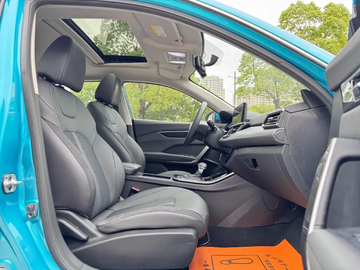 2020 DongFeng Aeolus YiXuan 1.5T 150HP L4 6DCT,autocango,china used car exporter,china ev exporter,chinese used car exporter,chinese used ev exporter
