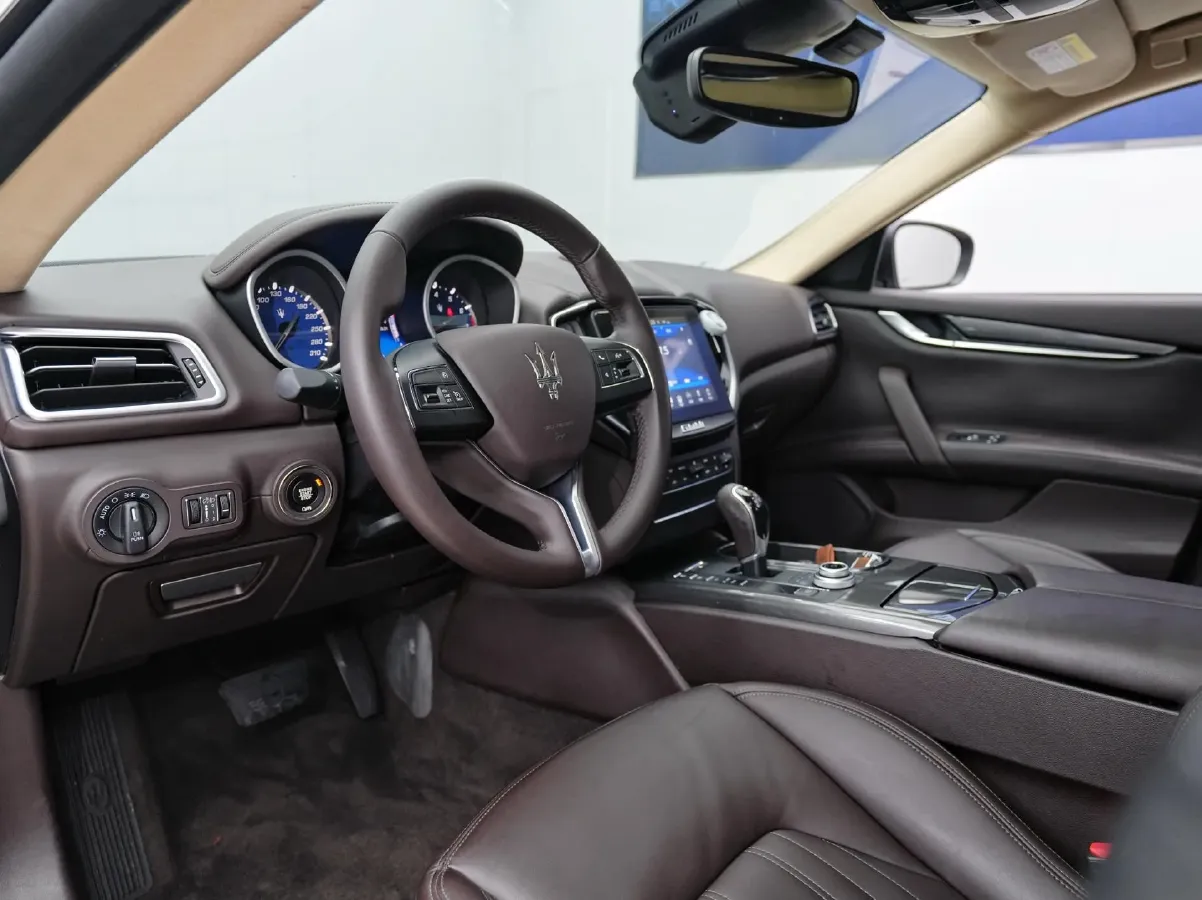 2018 Maserati Ghibli 3.0T 350HP V6 8AT,autocango,china used car exporter,china ev exporter,chinese used car exporter,chinese used ev exporter