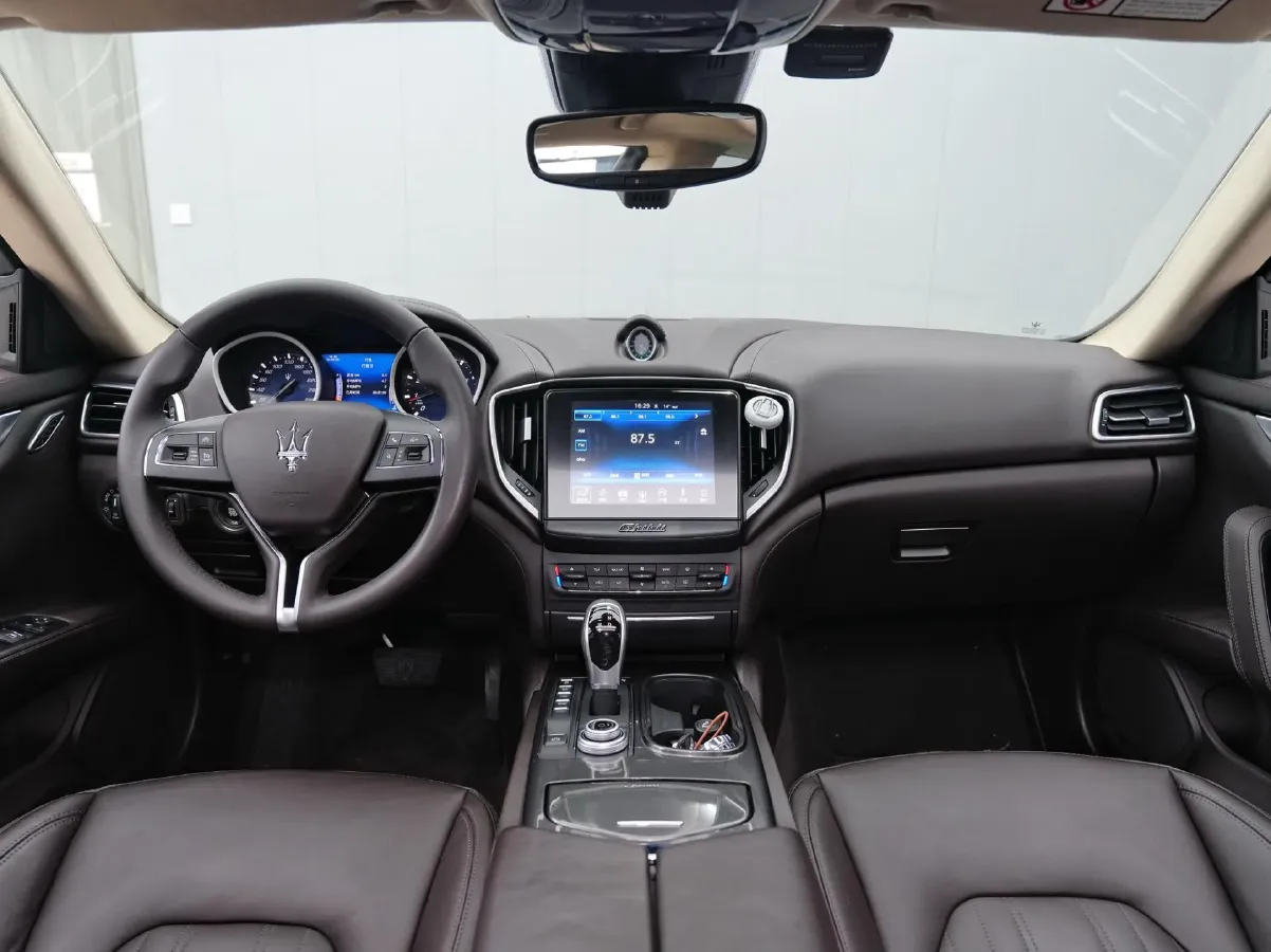 2018 Maserati Ghibli 3.0T 350HP V6 8AT,autocango,china used car exporter,china ev exporter,chinese used car exporter,chinese used ev exporter