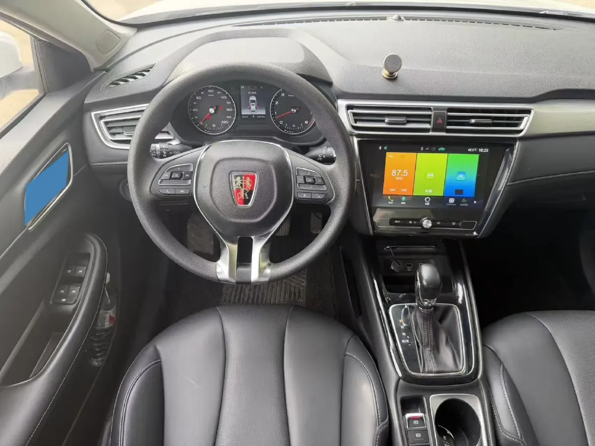 2019 Roewe i5 1.5L 120HP L4 CVT,autocango,china used car exporter,china ev exporter,chinese used car exporter,chinese used ev exporter