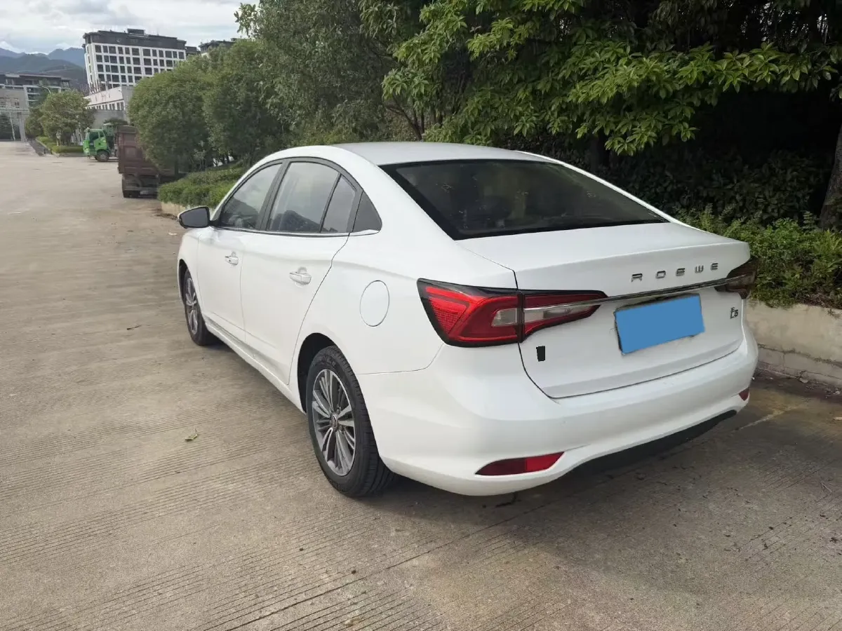 2019 Roewe i5 1.5L 120HP L4 CVT,autocango,china used car exporter,china ev exporter,chinese used car exporter,chinese used ev exporter