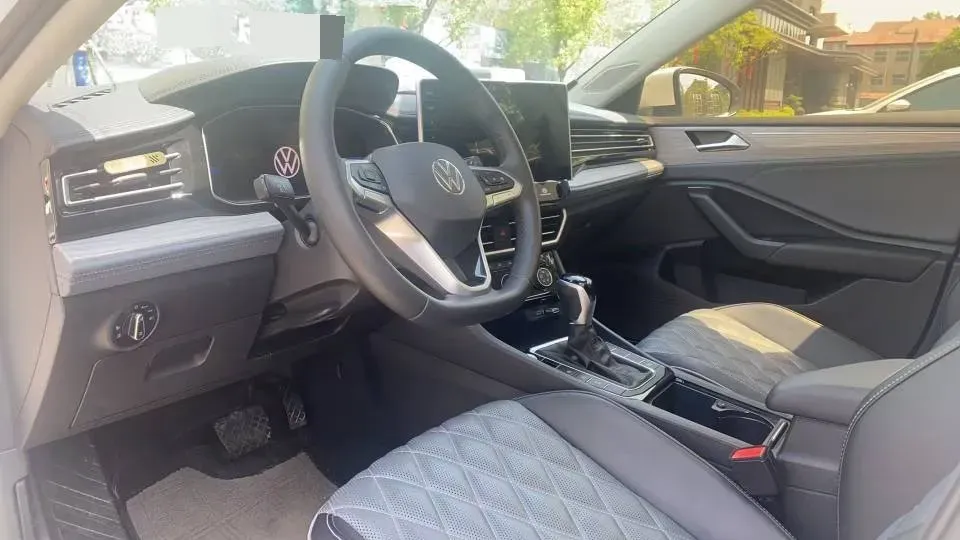2024 Volkswagen Sagitar 1.5T 160HP L4 7DCT,autocango,china used car exporter,china ev exporter,chinese used car exporter,chinese used ev exporter