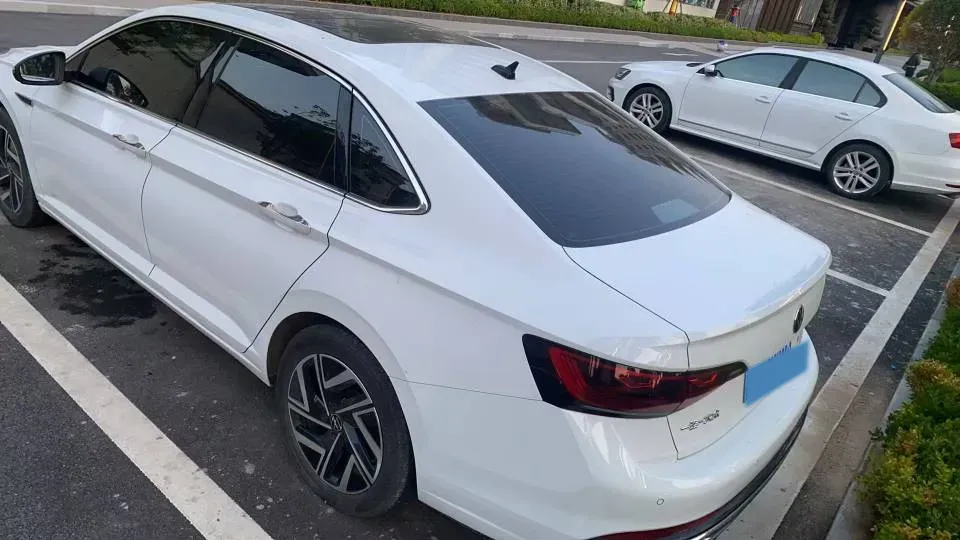 2024 Volkswagen Sagitar 1.5T 160HP L4 7DCT,autocango,china used car exporter,china ev exporter,chinese used car exporter,chinese used ev exporter