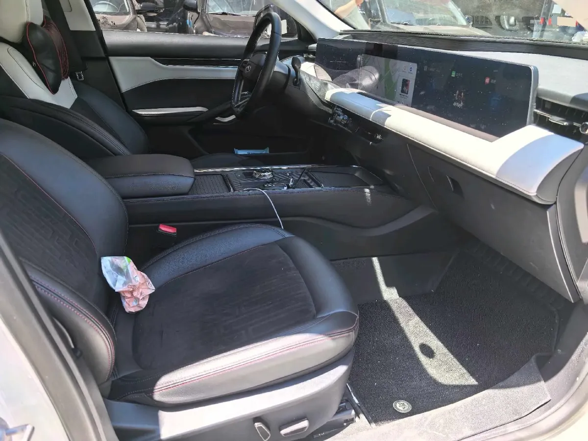 2022 Ford Mondeo 2.0T 238HP L4 8AT,autocango,china used car exporter,china ev exporter,chinese used car exporter,chinese used ev exporter